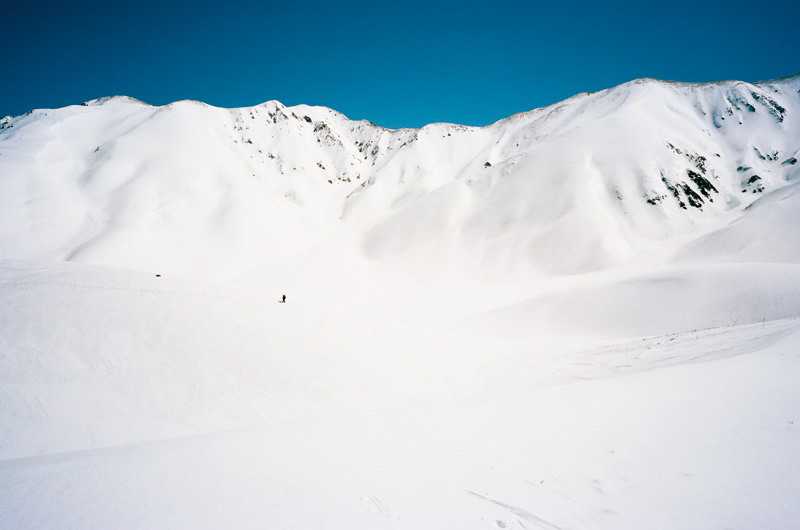 MOUNTAIN, Ena Yanai